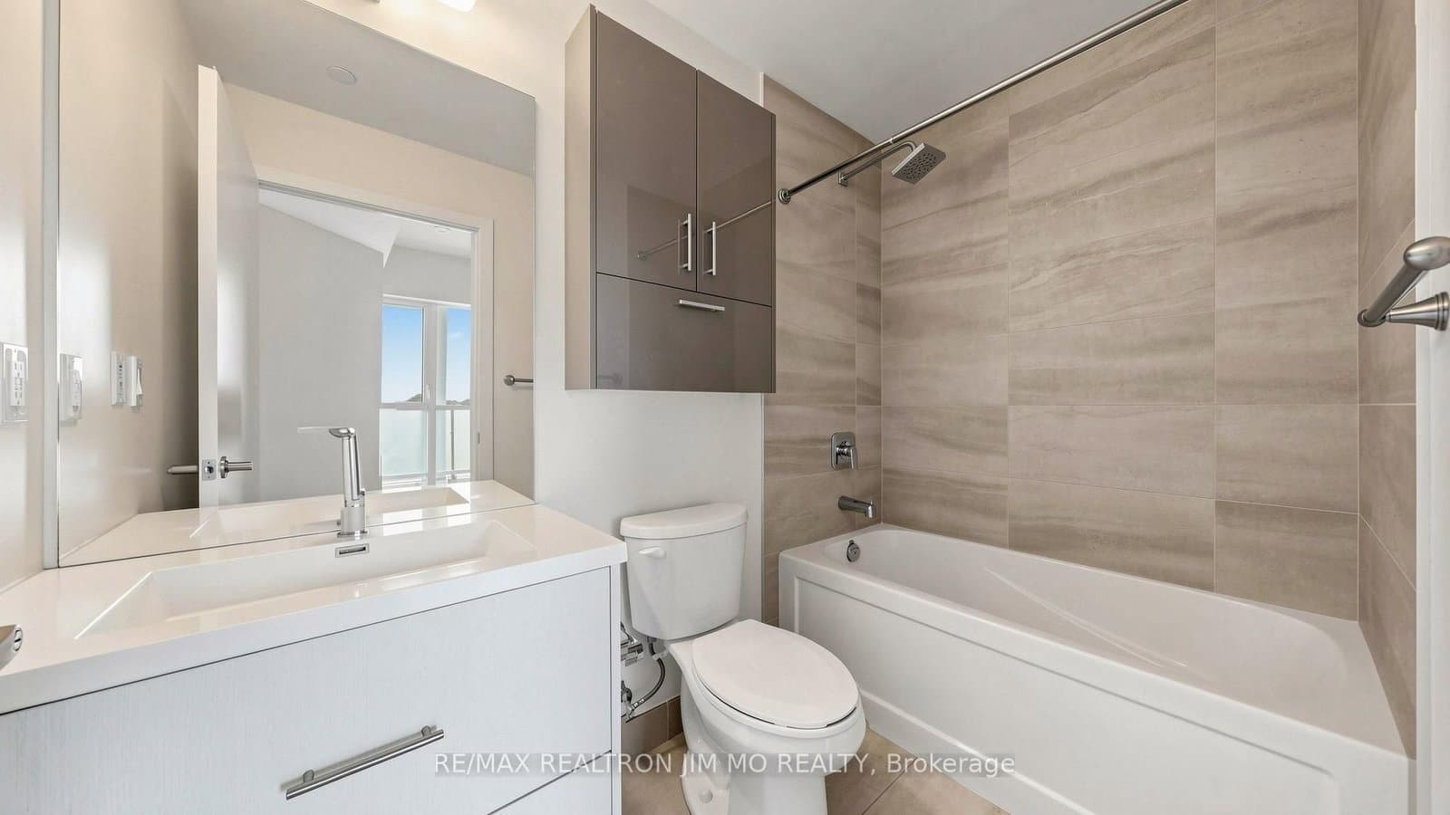 188 Fairview Mall Drive, Unit 522 thumbnail 25