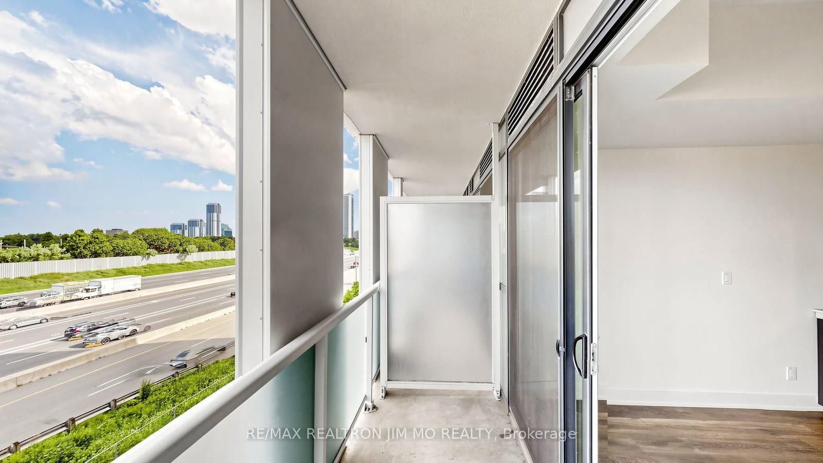 188 Fairview Mall Drive, Unit 522 thumbnail 31