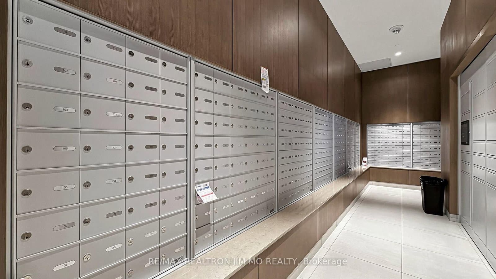 188 Fairview Mall Drive, Unit 522 thumbnail 41