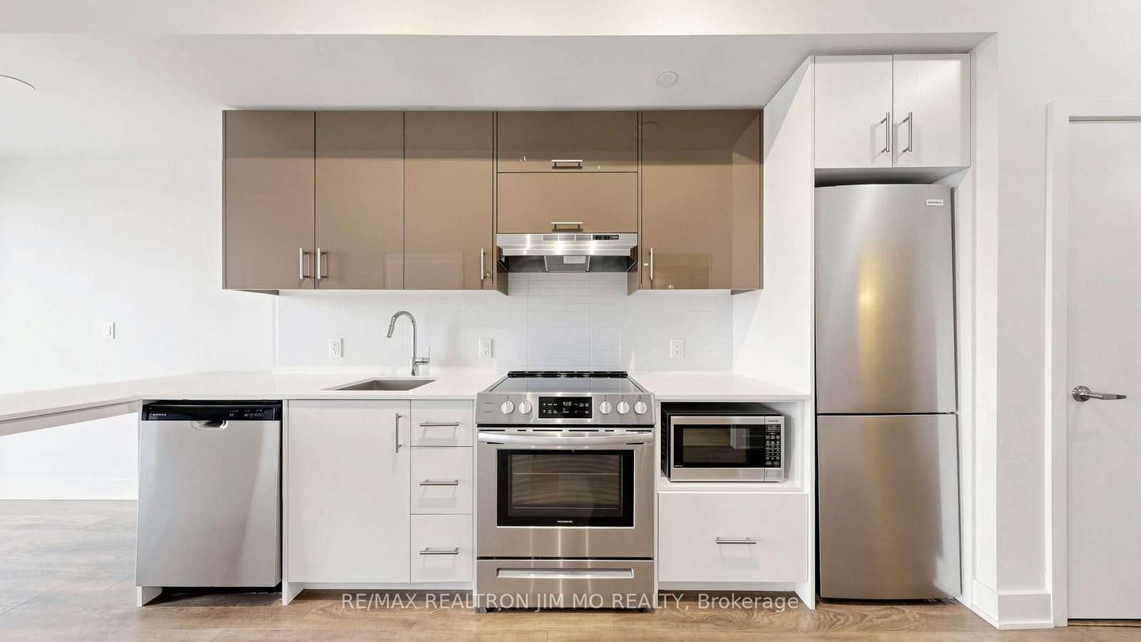188 Fairview Mall Drive, Unit 522 thumbnail 9