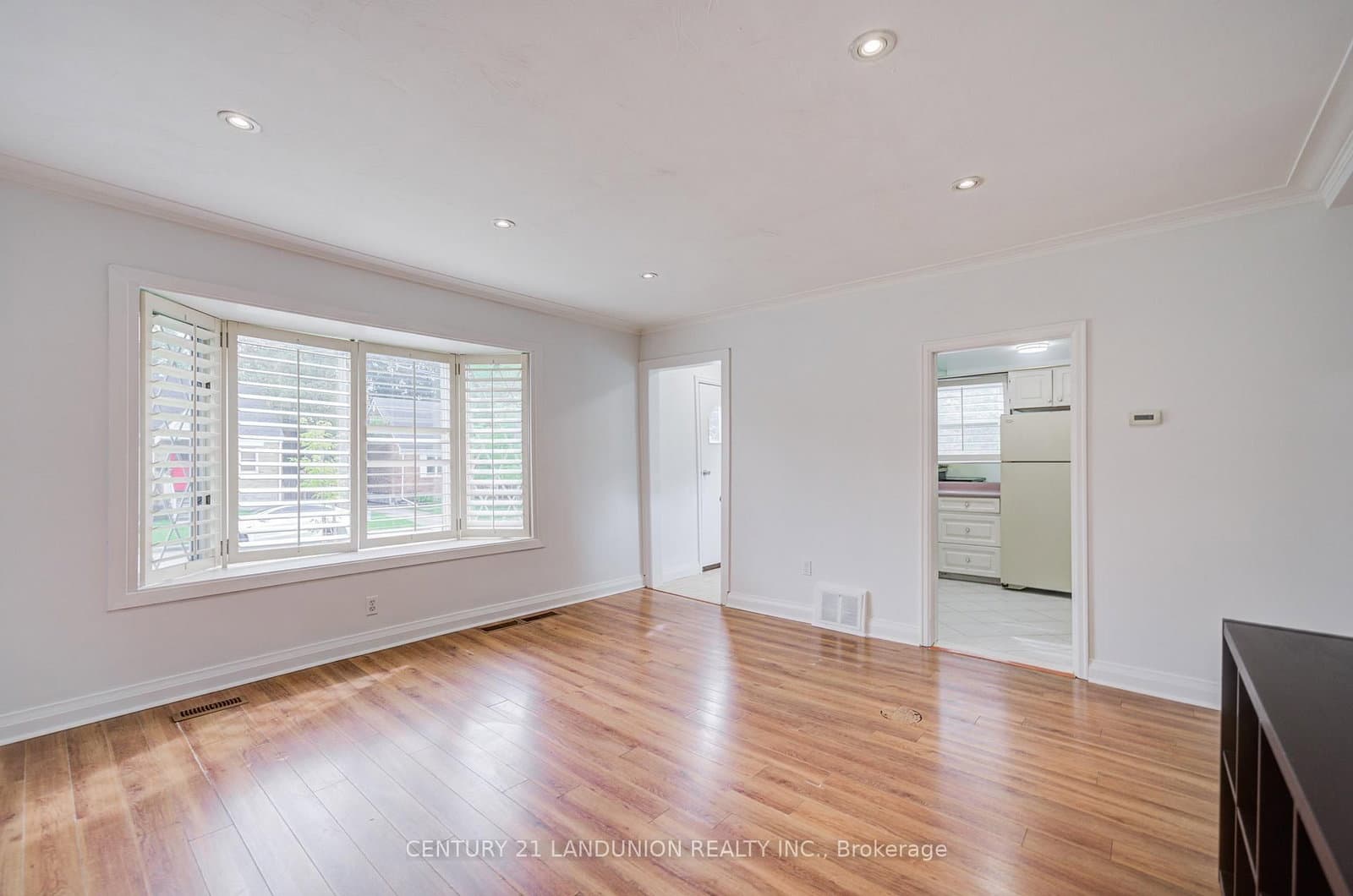 200 Elmhurst Avenue thumbnail 11