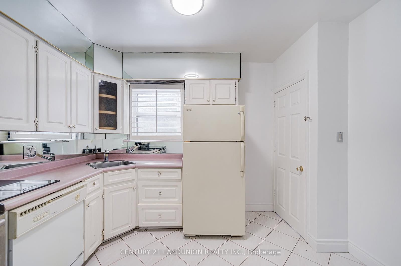 200 Elmhurst Avenue thumbnail 17