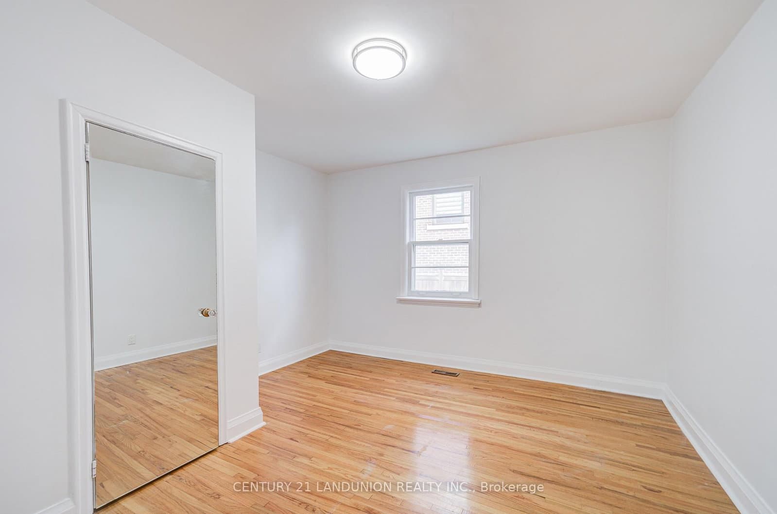200 Elmhurst Avenue thumbnail 18