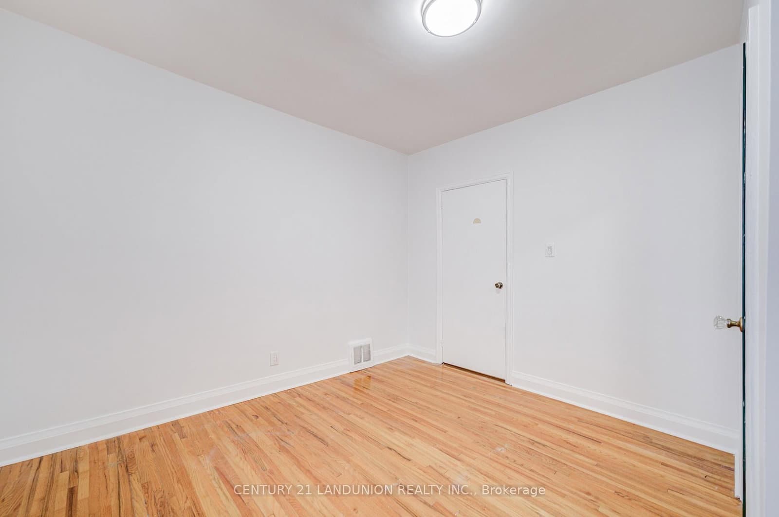 200 Elmhurst Avenue thumbnail 20