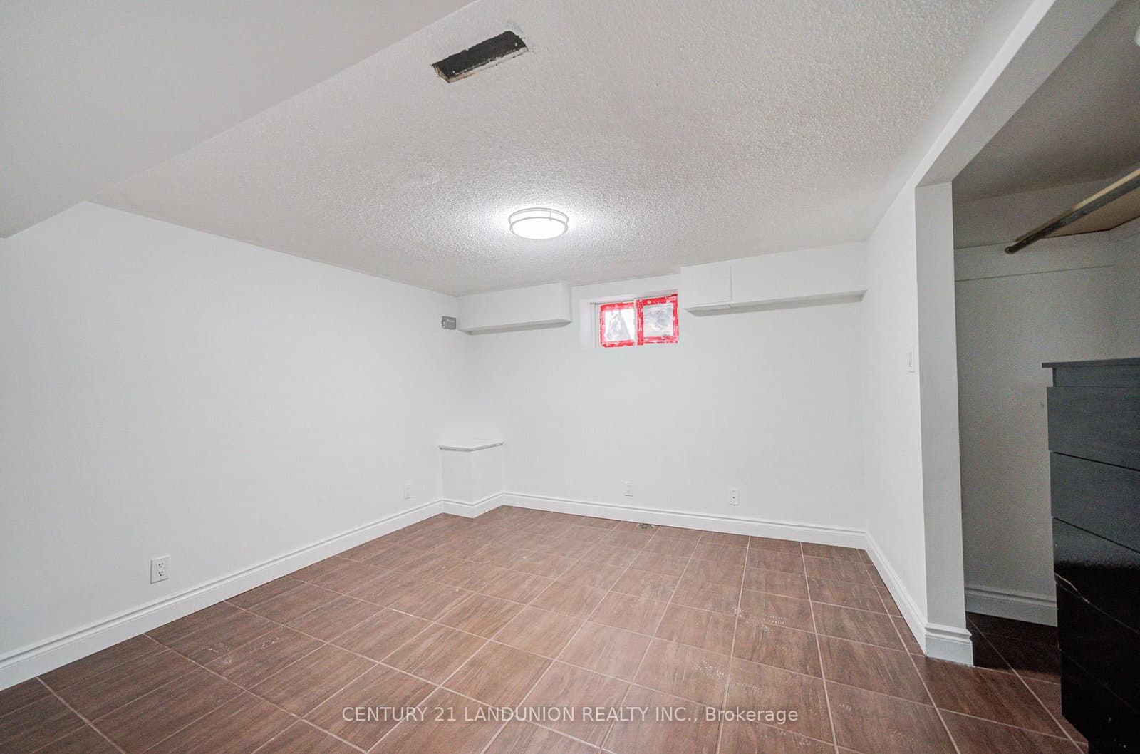 200 Elmhurst Avenue thumbnail 37