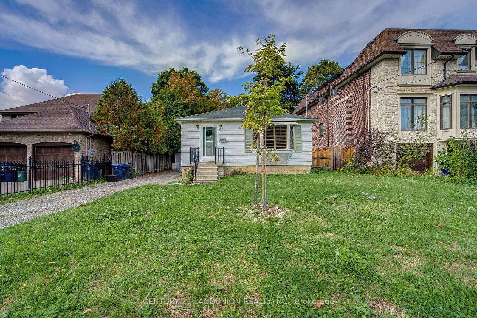 200 Elmhurst Avenue thumbnail 4
