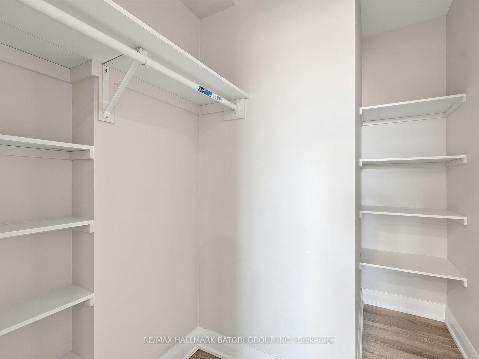 6 Croydon Road, Unit 2 thumbnail 20