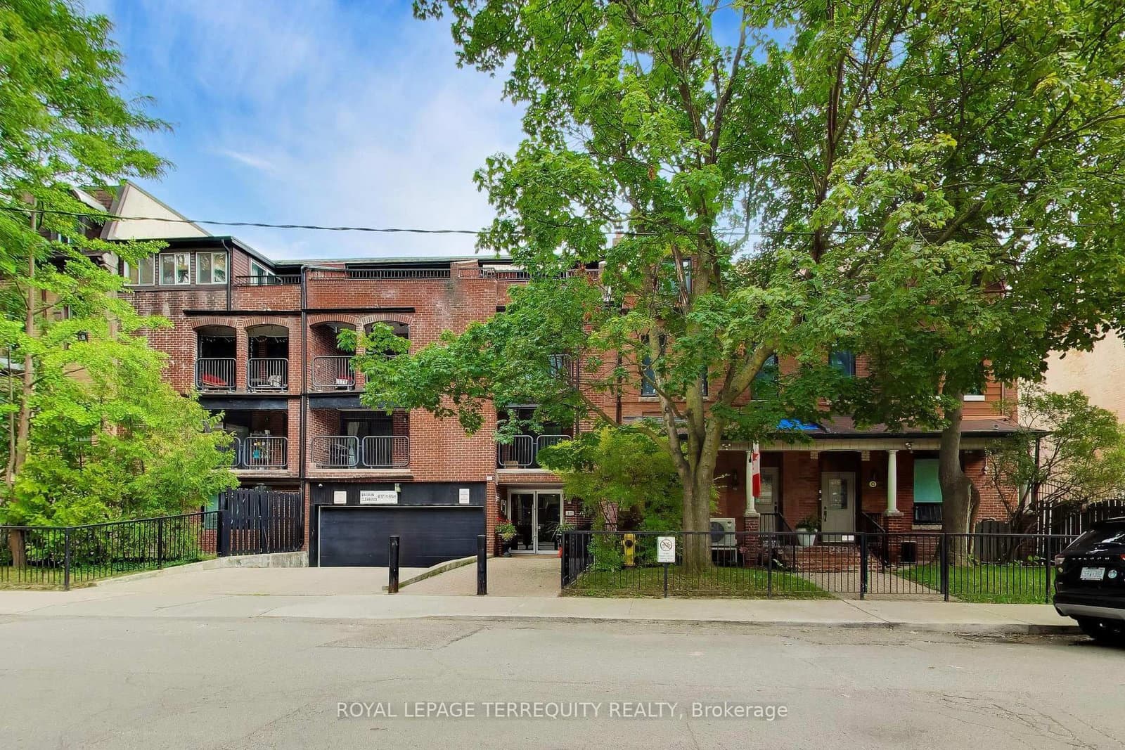 17 Pembroke Street, Unit 15 - Image 1