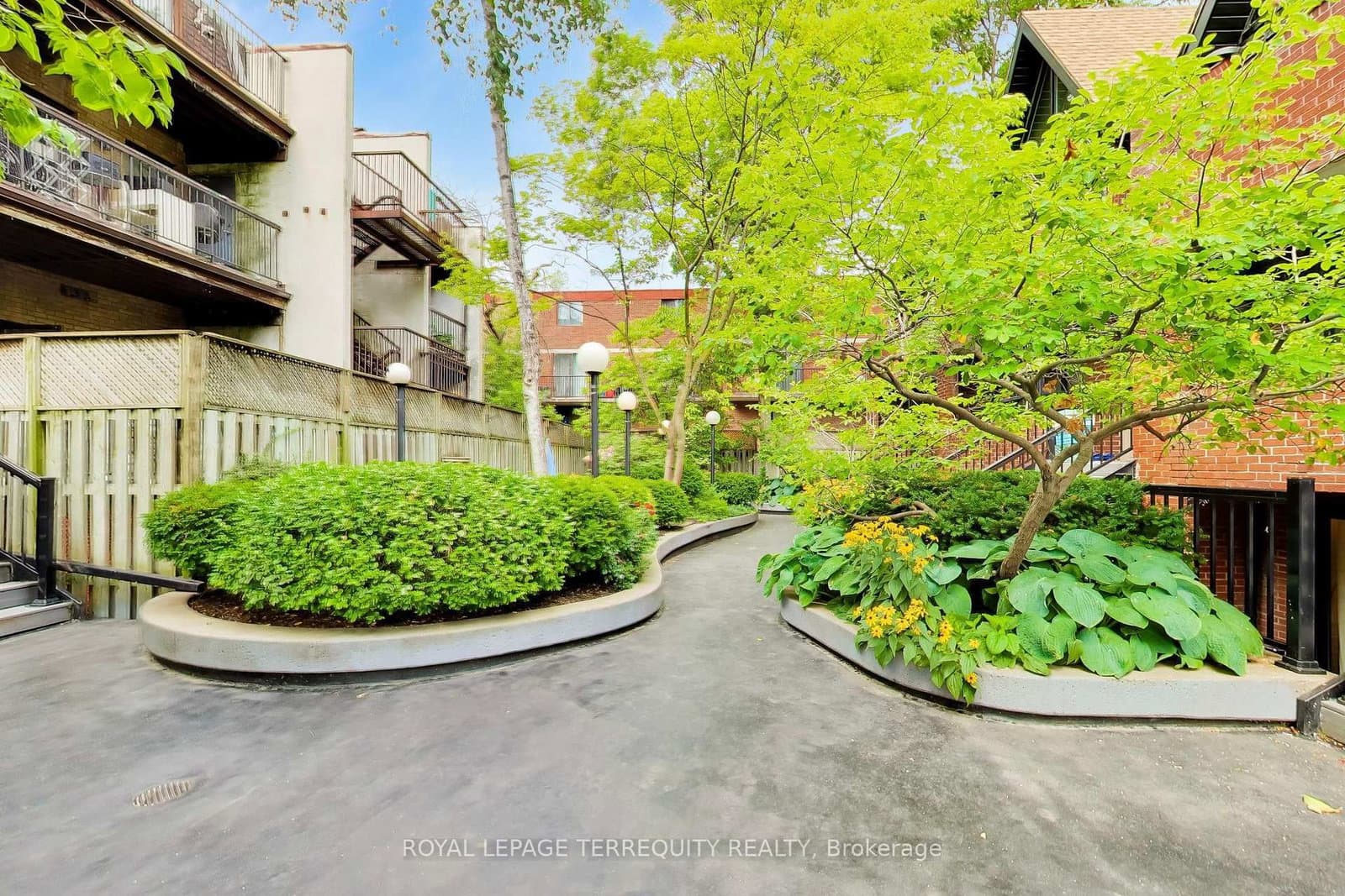 17 Pembroke Street, Unit 15 thumbnail 6