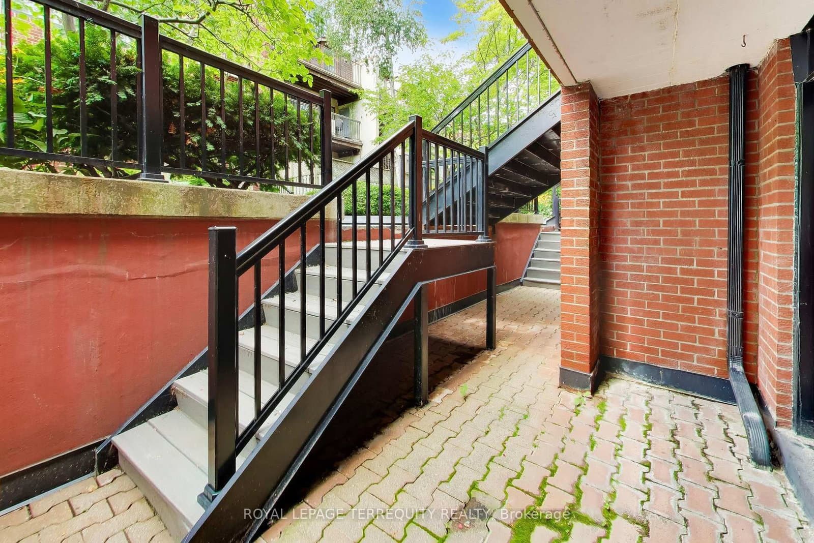 17 Pembroke Street, Unit 15 thumbnail 8