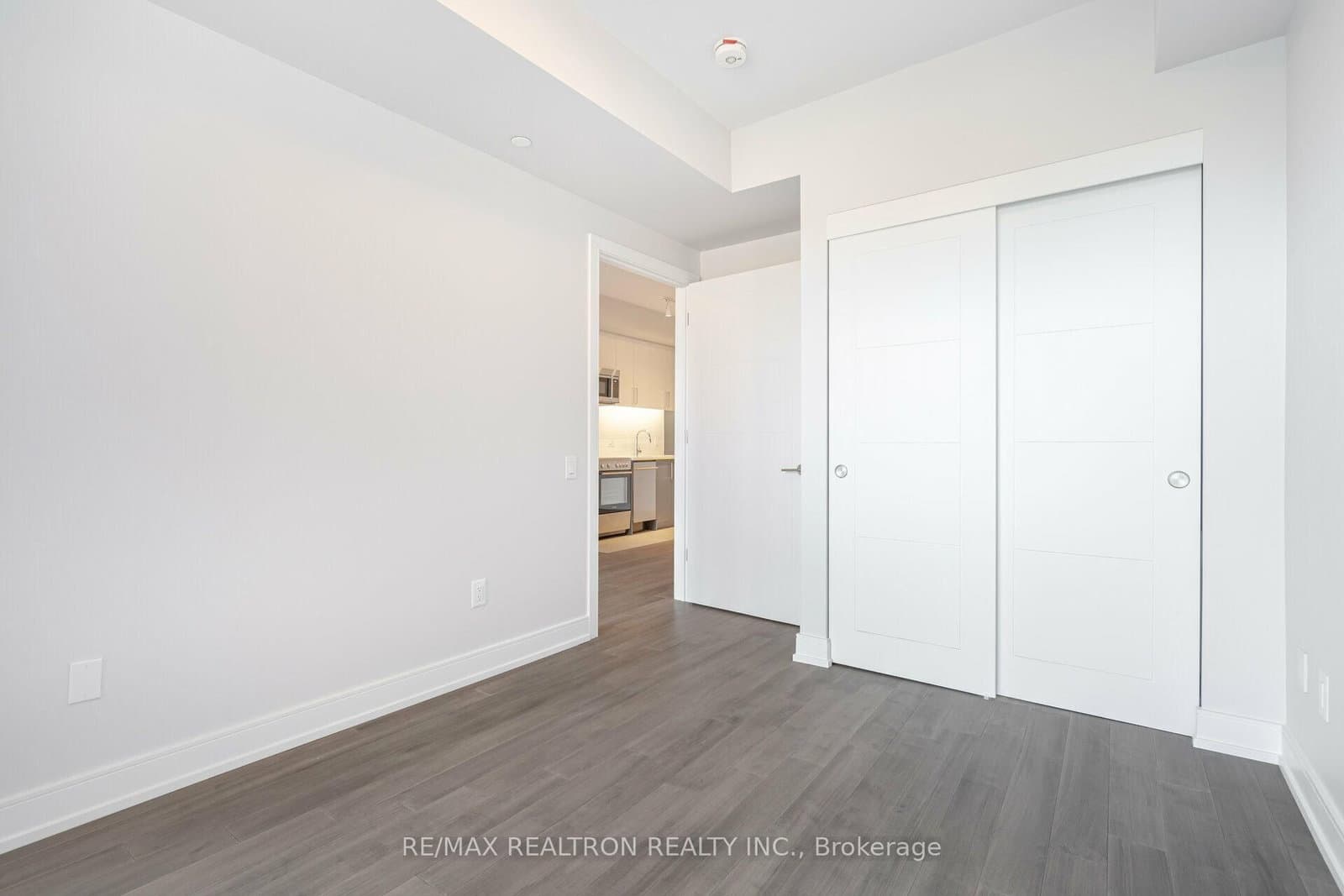 2525 Bathurst Street, Unit 402 thumbnail 8