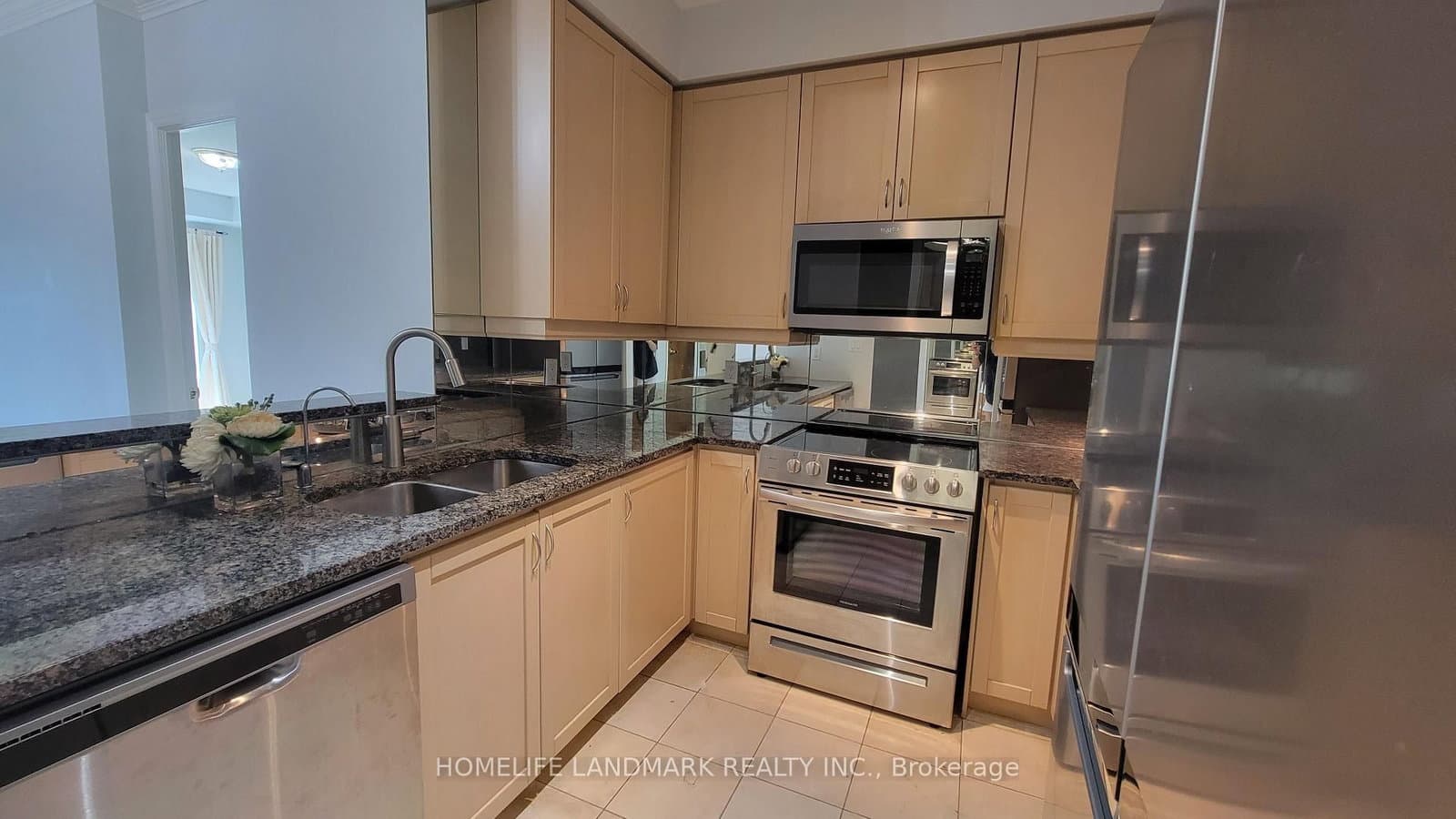 11 William Carson Crescent, Unit #515 thumbnail 4