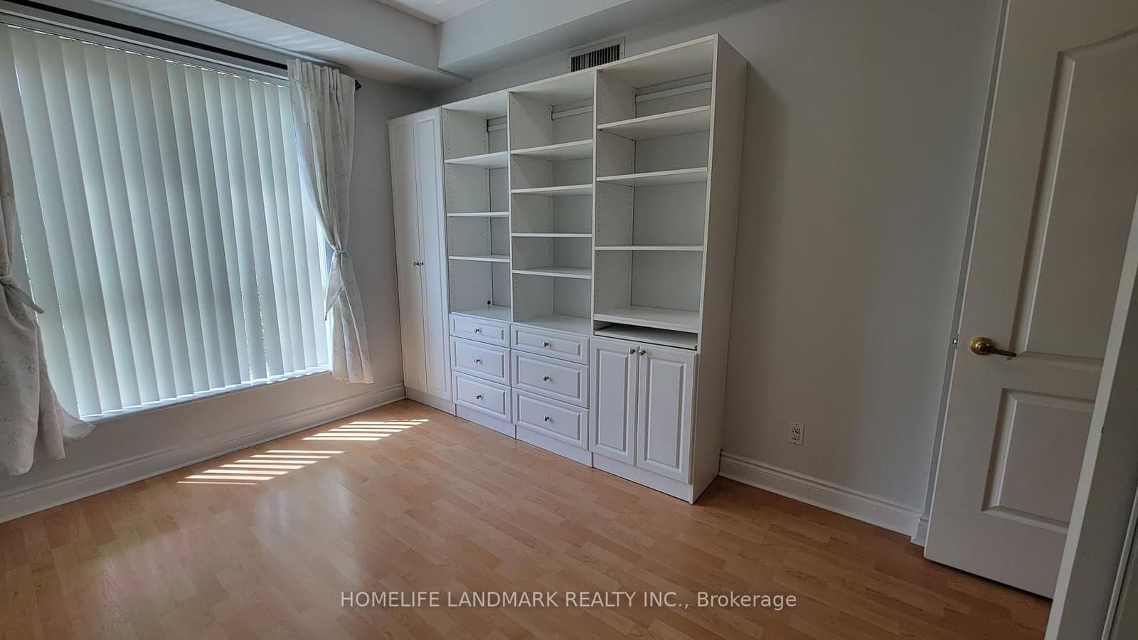 11 William Carson Crescent, Unit #515 thumbnail 8