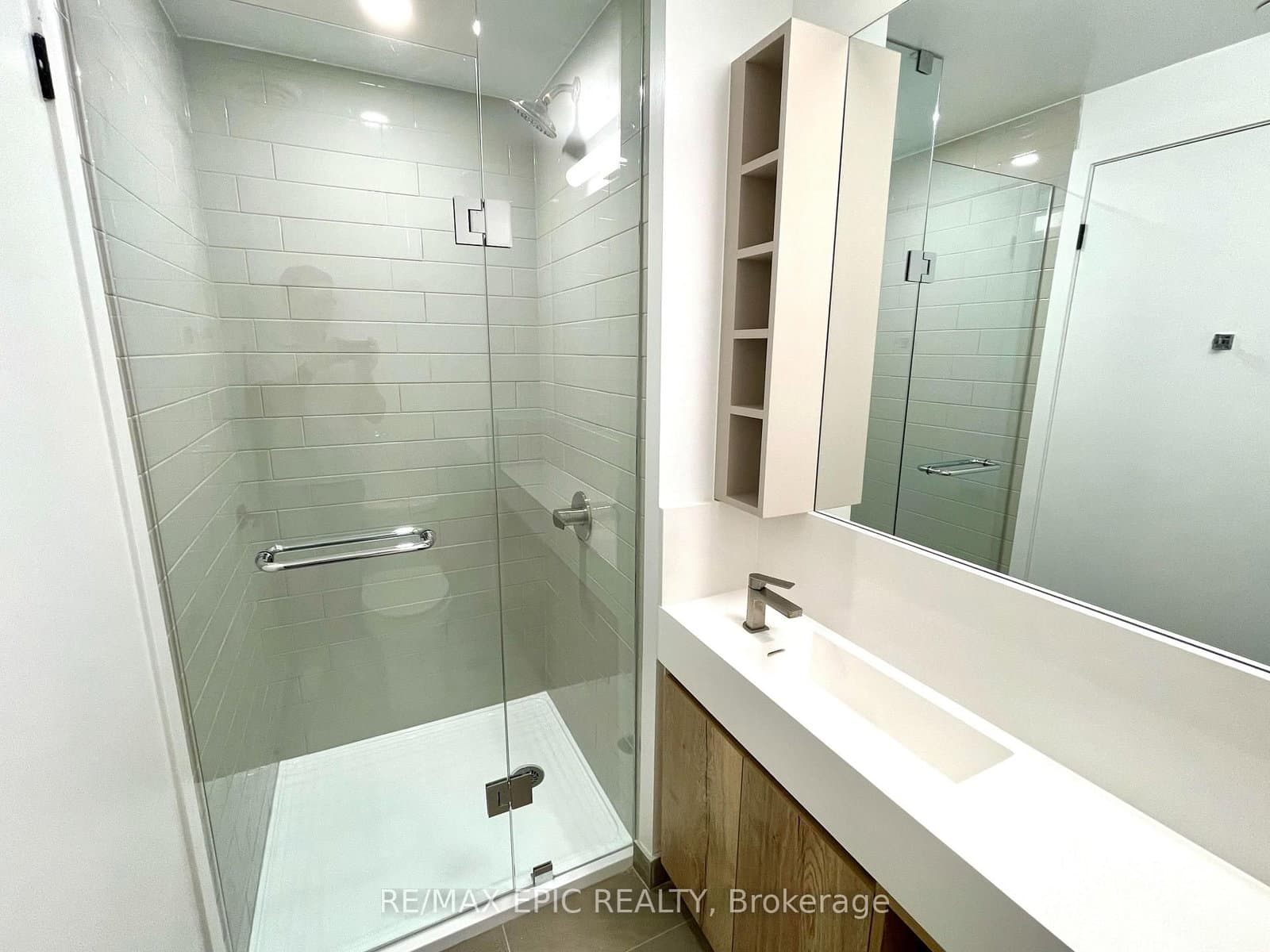 319 Jarvis Street, Unit 4015 thumbnail 11