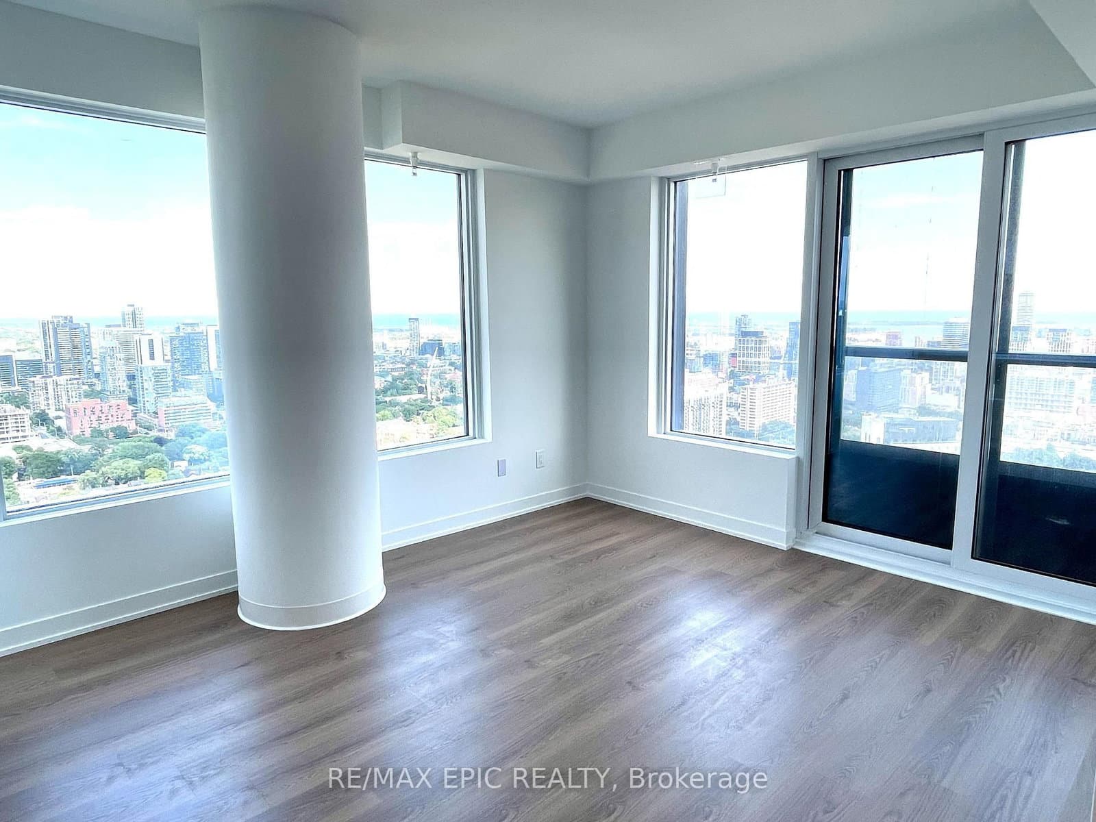 319 Jarvis Street, Unit 4015 thumbnail 7