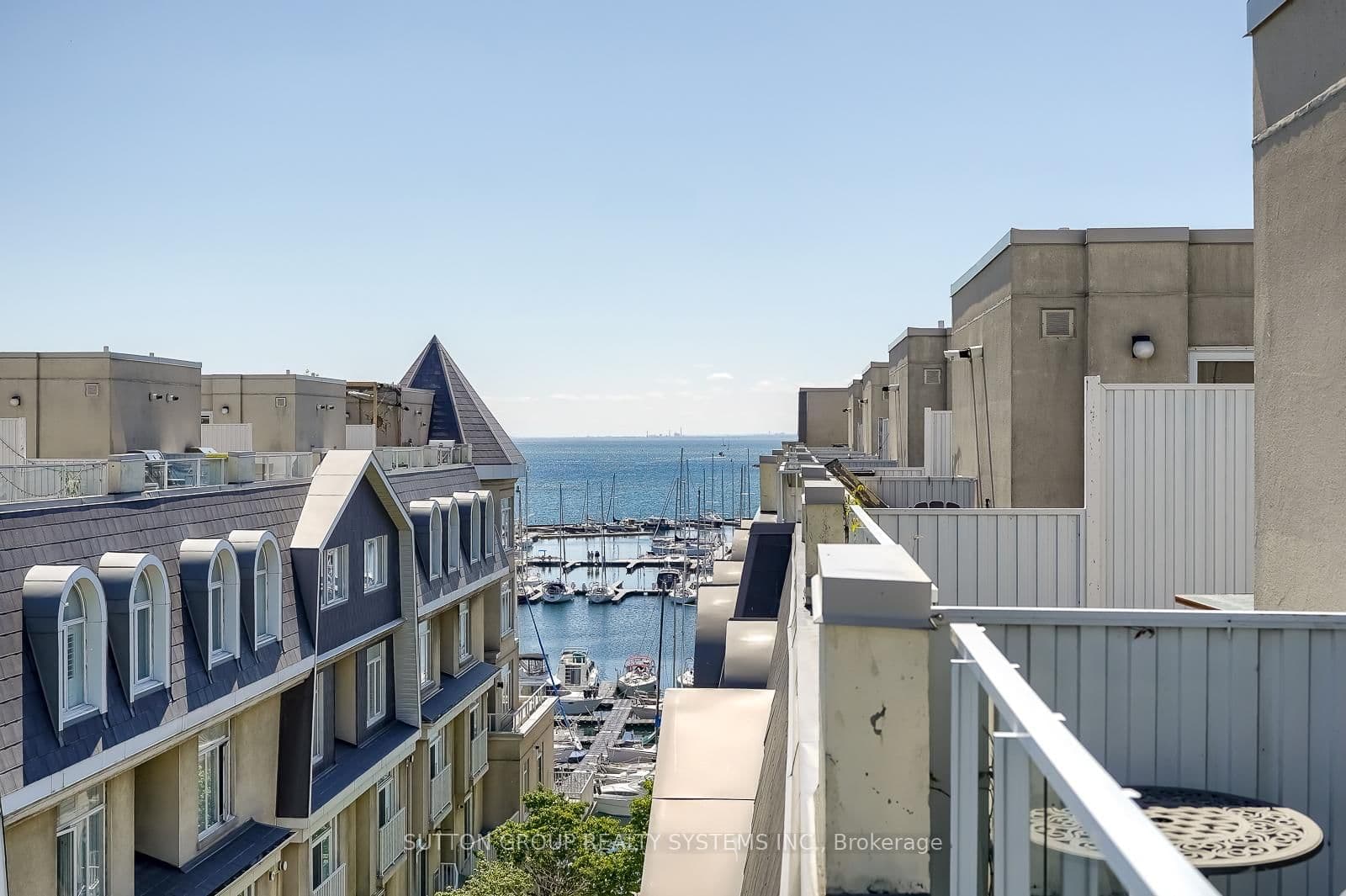 32 Stadium Road, Unit 323 - Image 1