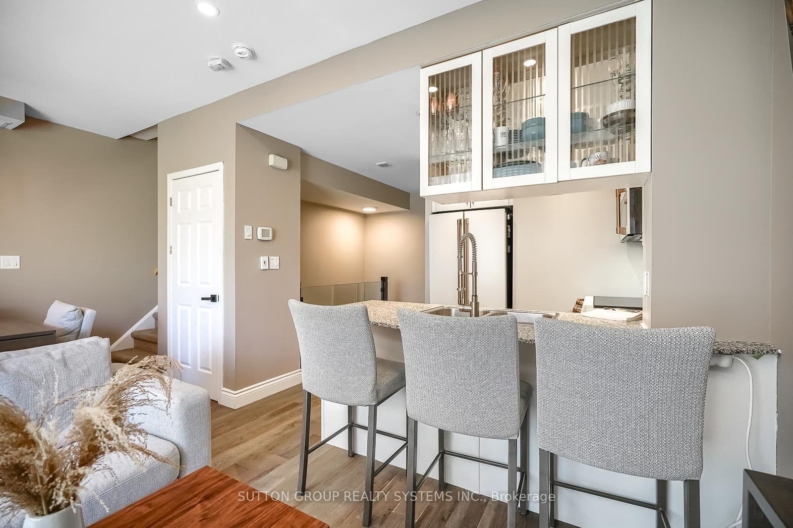32 Stadium Road, Unit 323 thumbnail 13