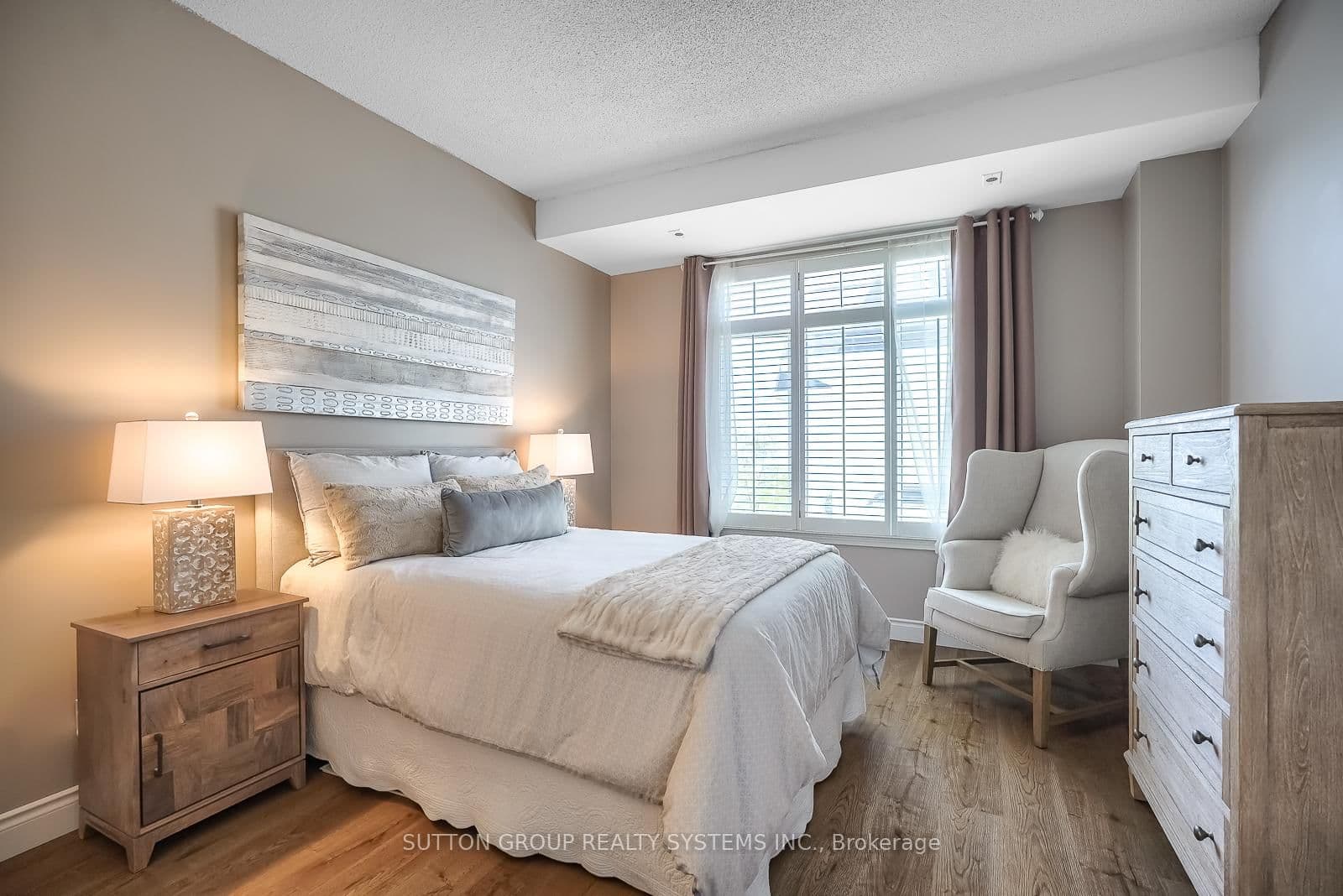32 Stadium Road, Unit 323 thumbnail 20