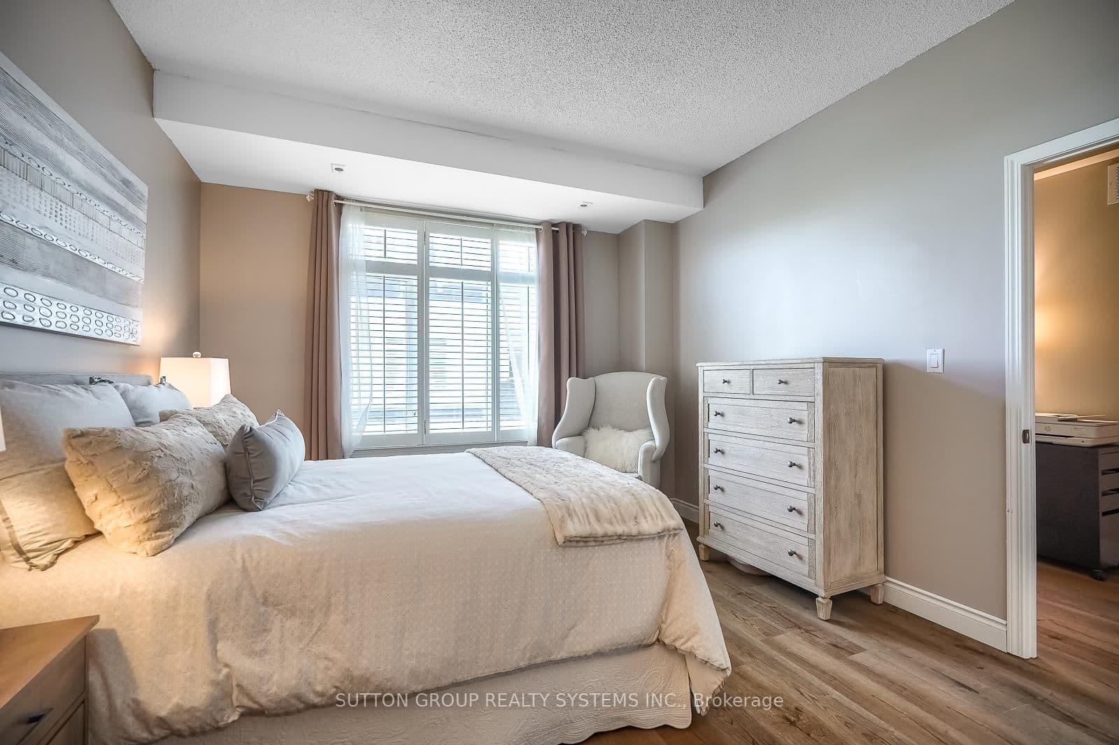 32 Stadium Road, Unit 323 thumbnail 21