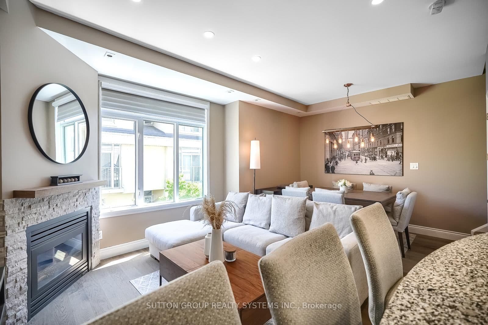 32 Stadium Road, Unit 323 thumbnail 6