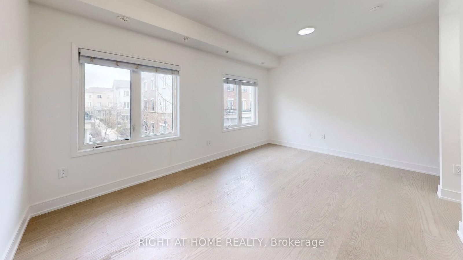 19 Coneflower Crescent, Unit 258 thumbnail 13