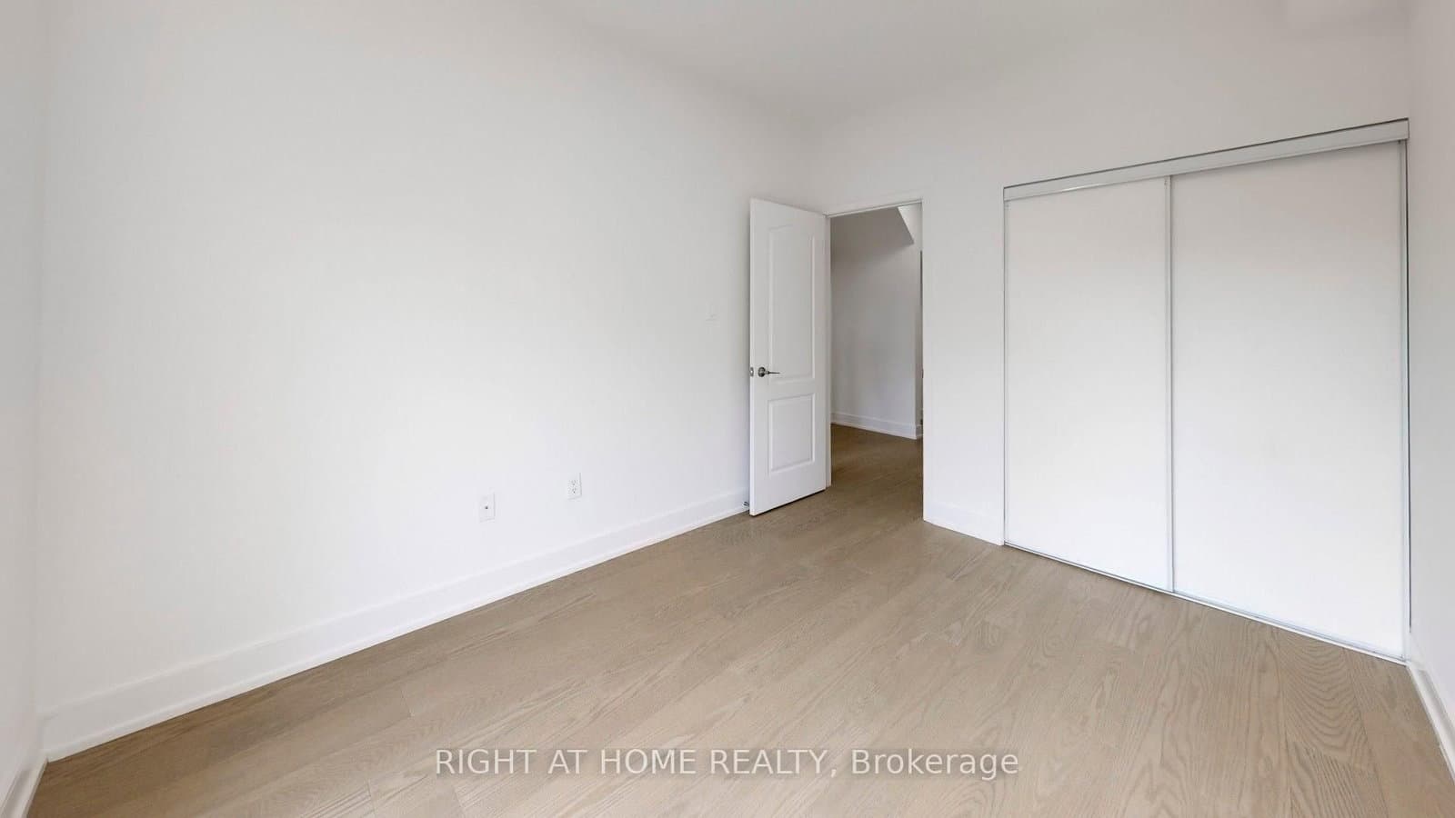 19 Coneflower Crescent, Unit 258 thumbnail 25