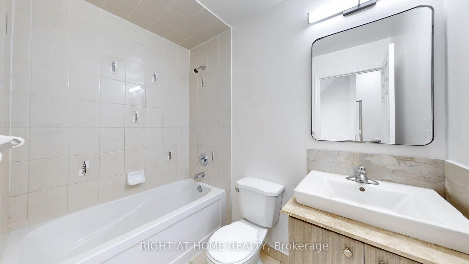 19 Coneflower Crescent, Unit 258 thumbnail 29