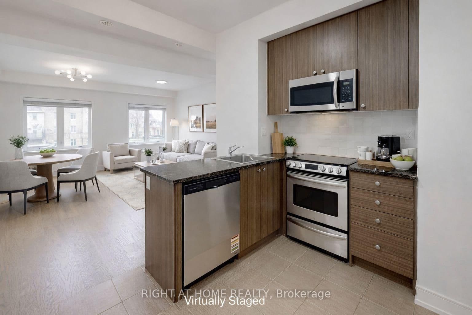 19 Coneflower Crescent, Unit 258 thumbnail 3