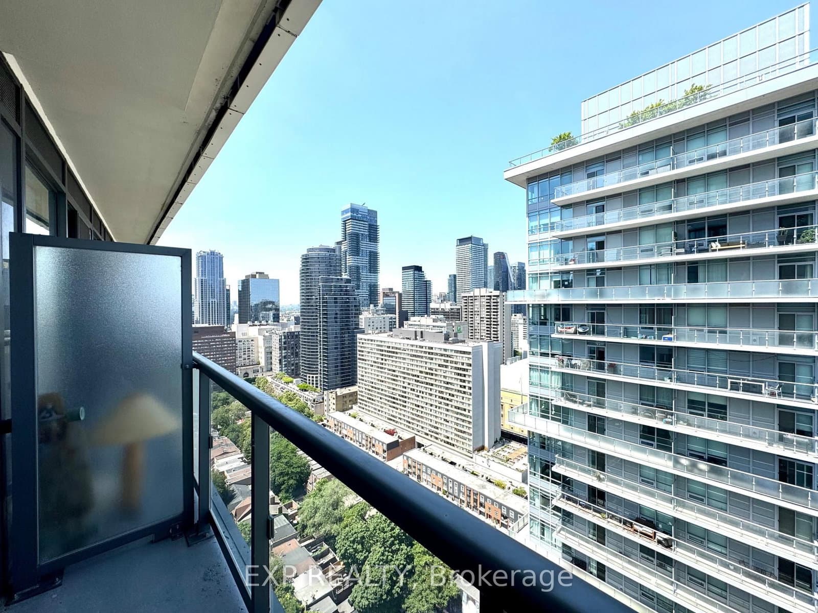 89 McGill Street, Unit 2704 thumbnail 11