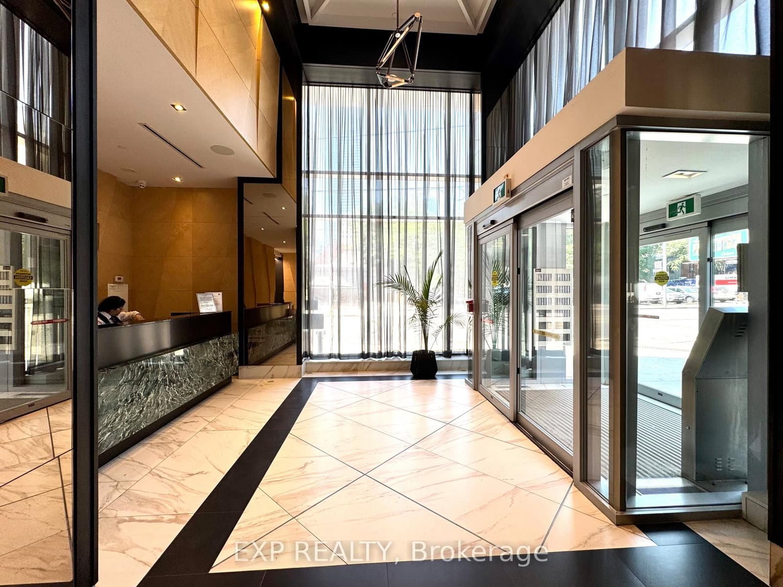 89 McGill Street, Unit 2704 thumbnail 15