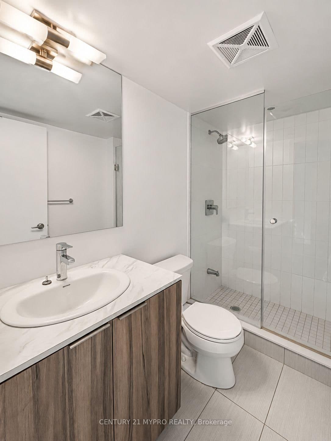 955 Bay Street, Unit 2707 thumbnail 10