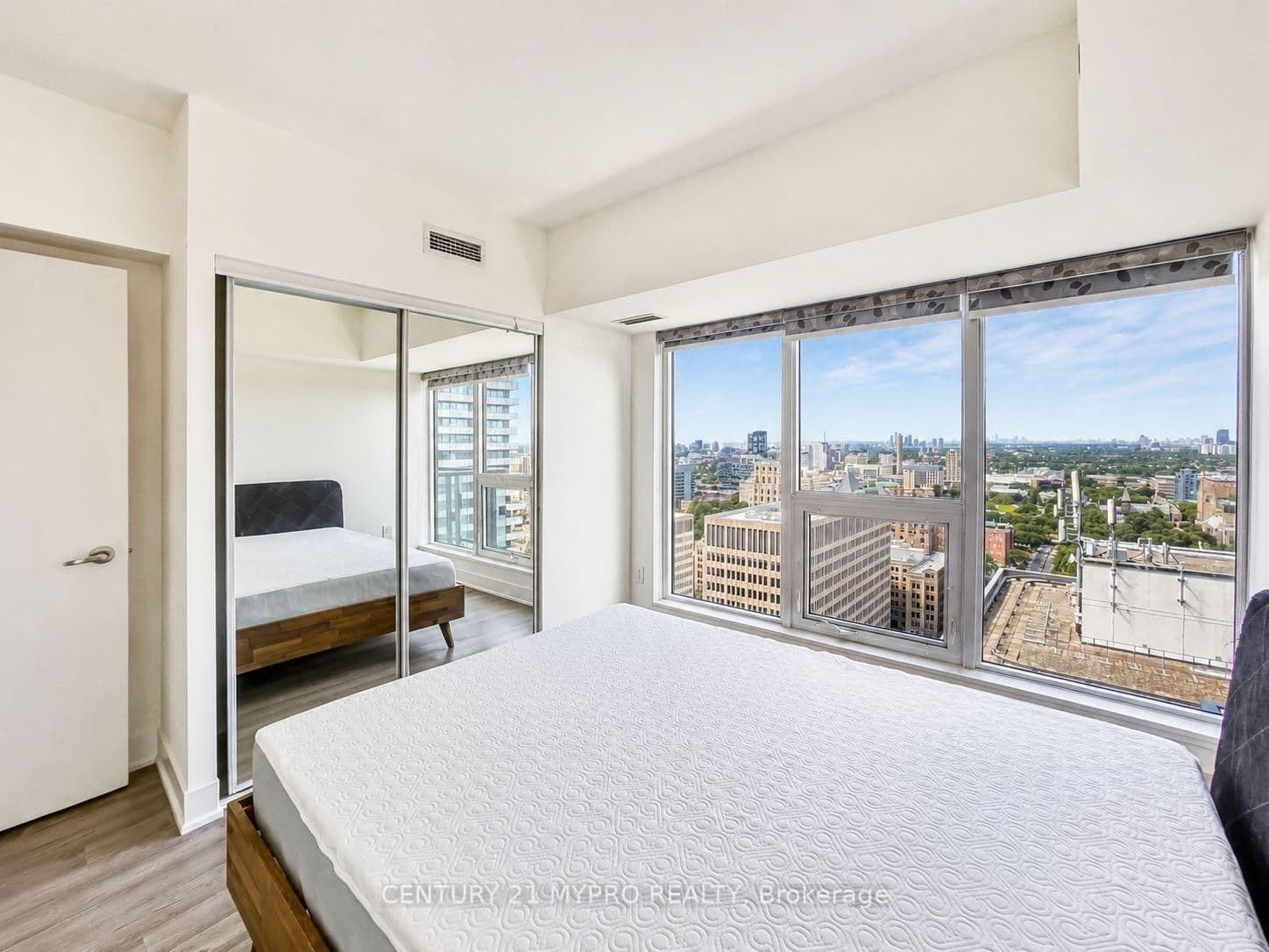 955 Bay Street, Unit 2707 thumbnail 7