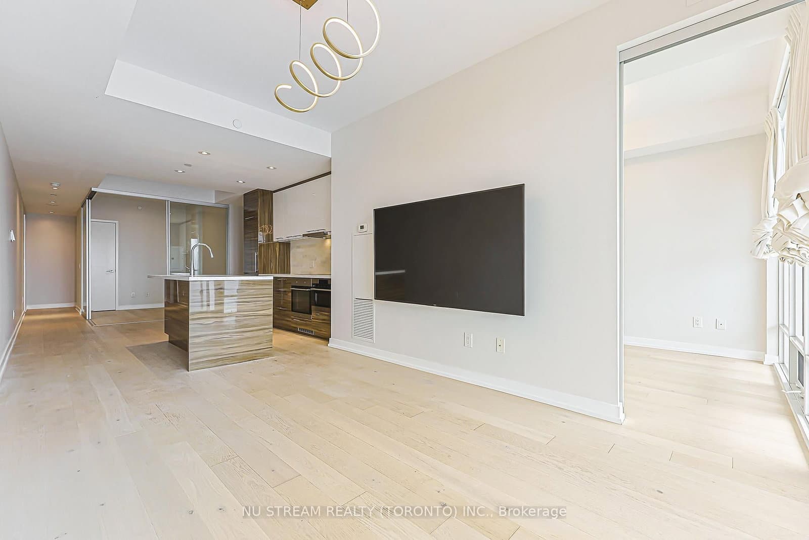 488 University Avenue, Unit 4608 thumbnail 13