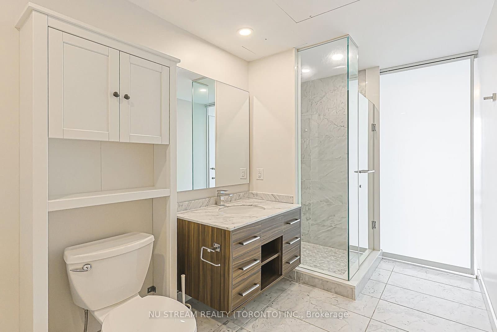488 University Avenue, Unit 4608 thumbnail 39