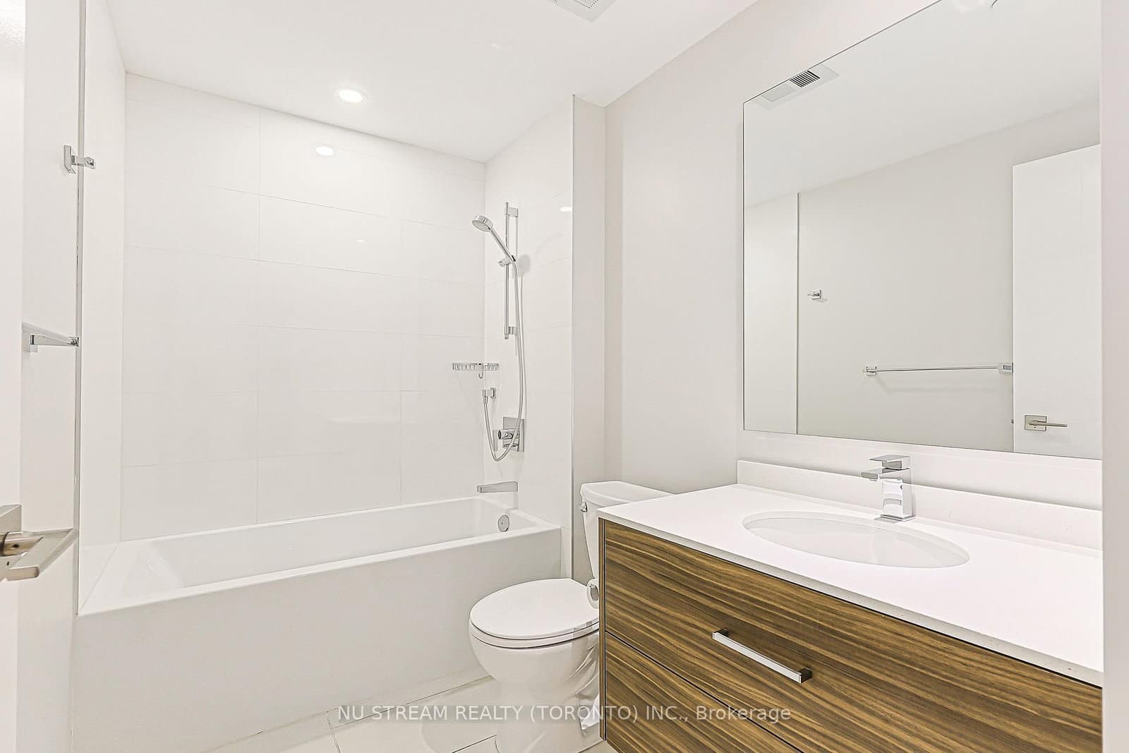 488 University Avenue, Unit 4608 thumbnail 46