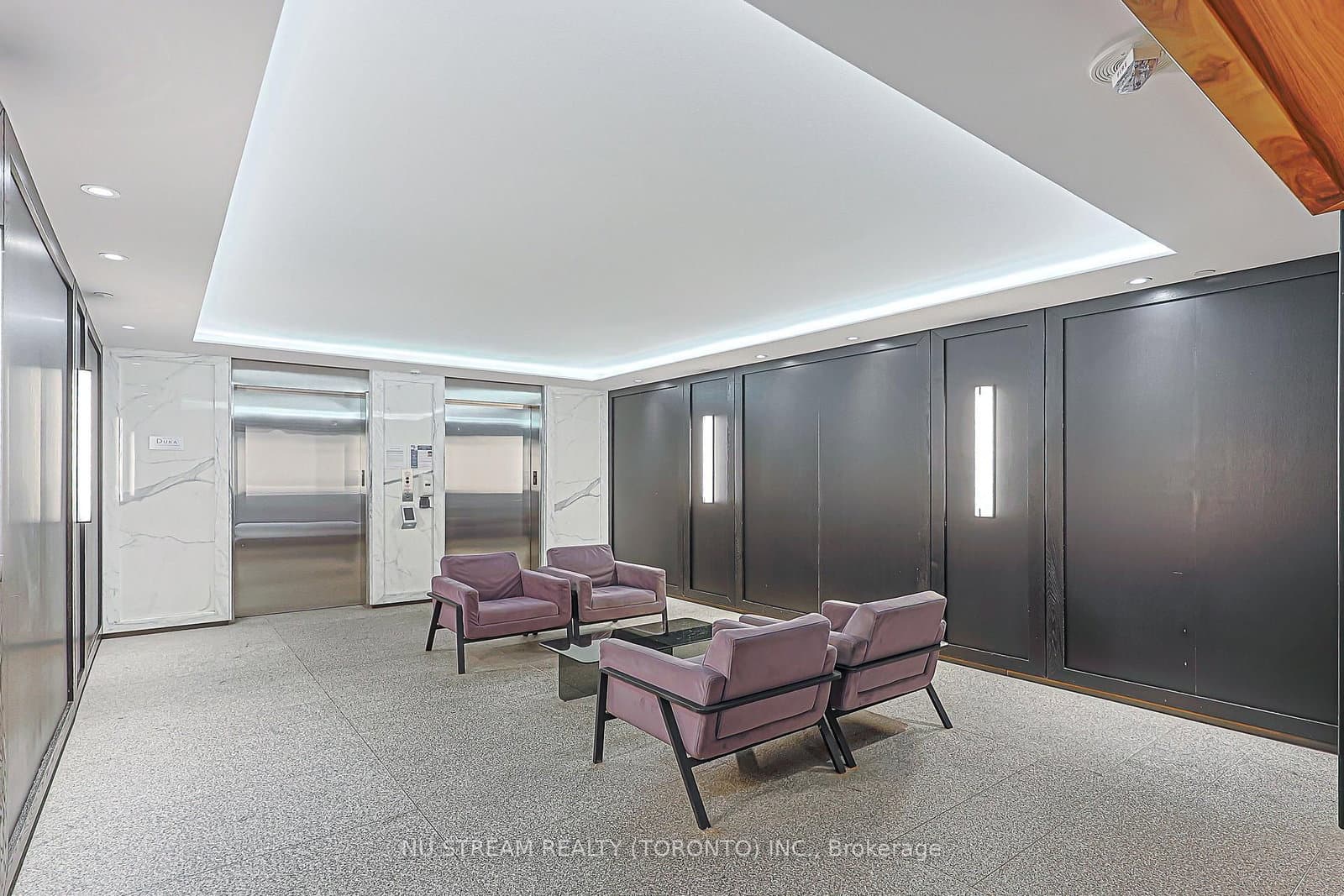 488 University Avenue, Unit 4608 thumbnail 6