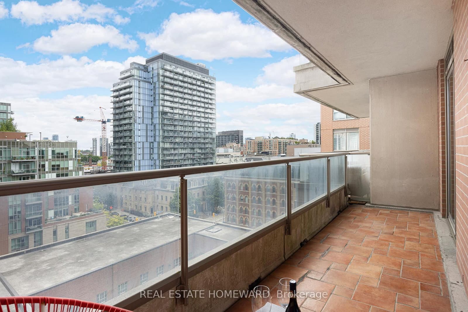 168 King Street E, Unit 913 thumbnail 19