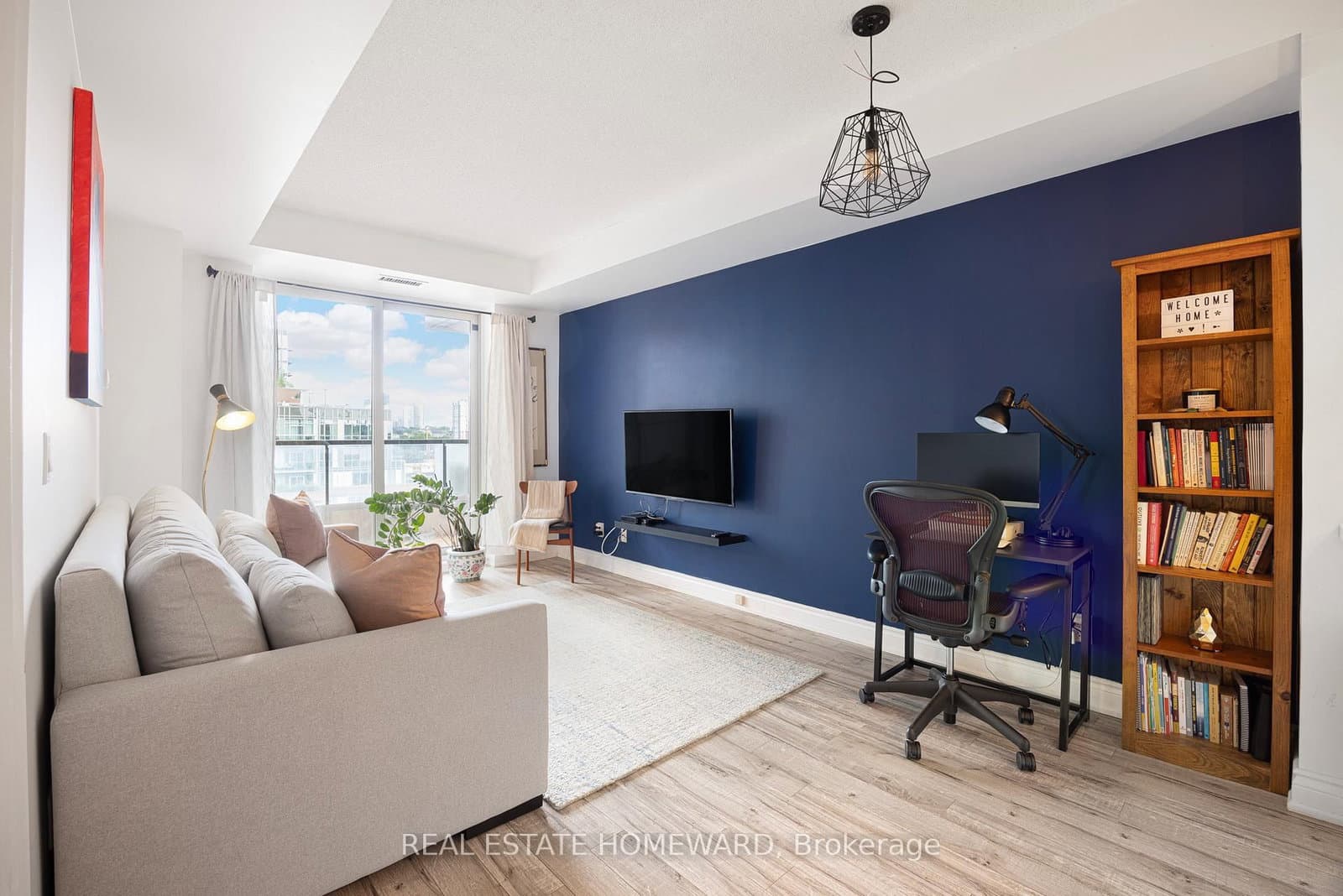 168 King Street E, Unit 913 thumbnail 6