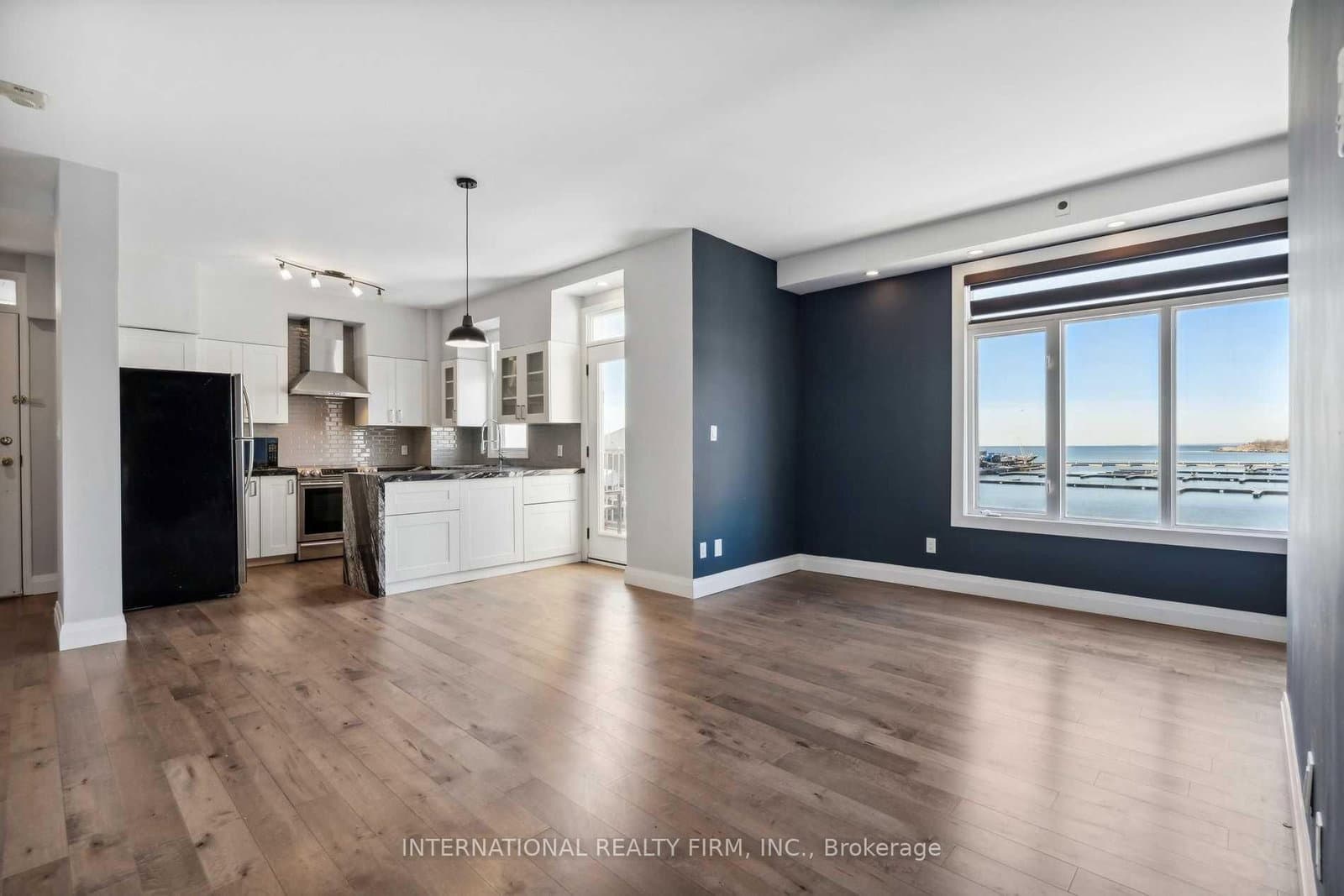 32 Stadium Road, Unit 389 - Image 1