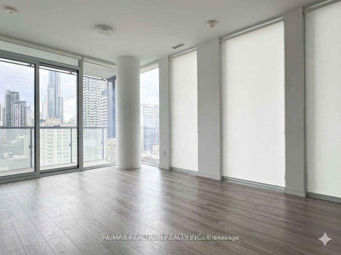 28 Wellesley Street E, Unit 1002 thumbnail 5