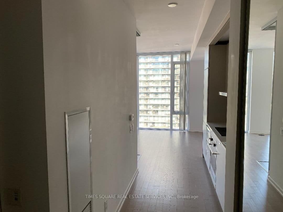 101 Peter Street, Unit 2905 thumbnail 16