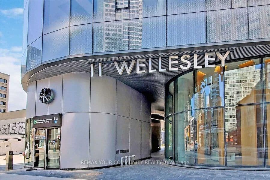 11 Wellesley Street W, Unit 1212 thumbnail 2