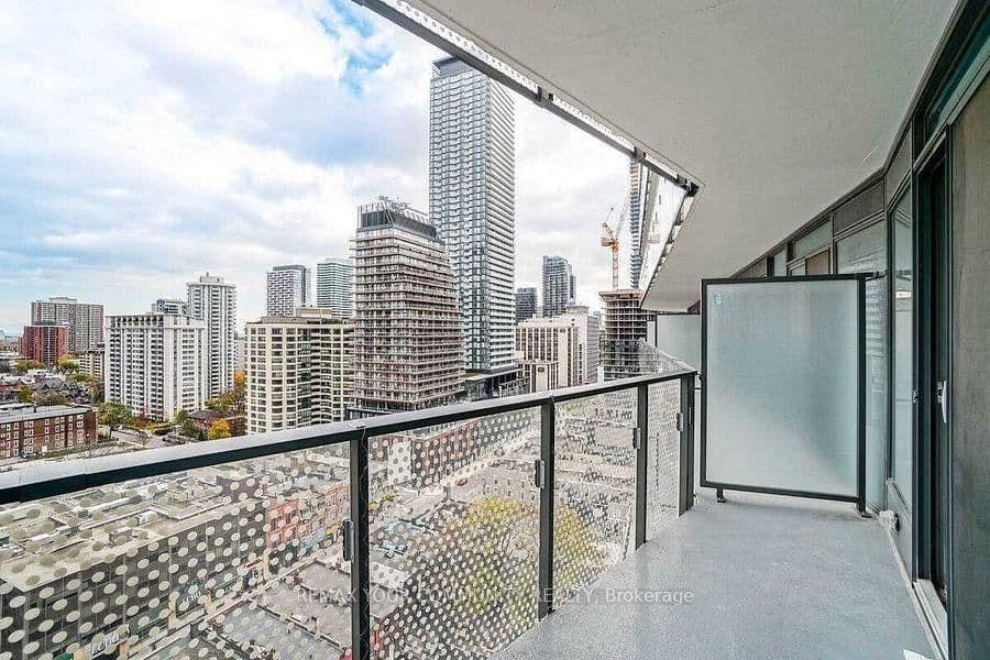 11 Wellesley Street W, Unit 1212 thumbnail 27