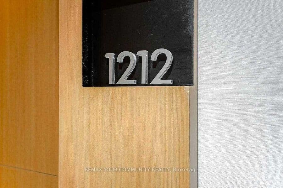 11 Wellesley Street W, Unit 1212 thumbnail 5