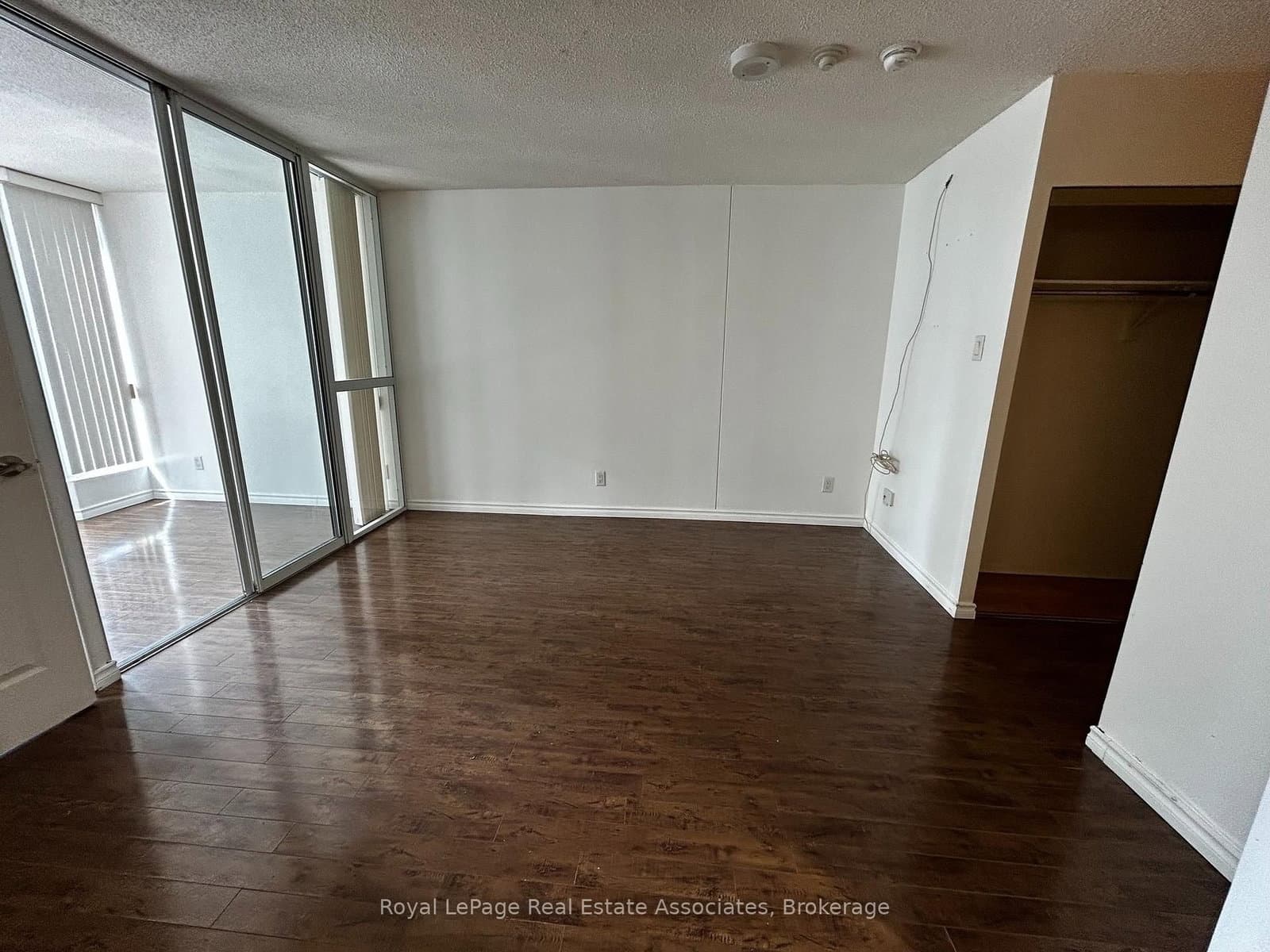 55 Centre Avenue, Unit 1805 thumbnail 5