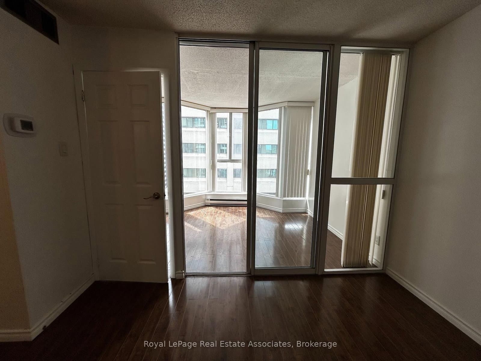 55 Centre Avenue, Unit 1805 thumbnail 6