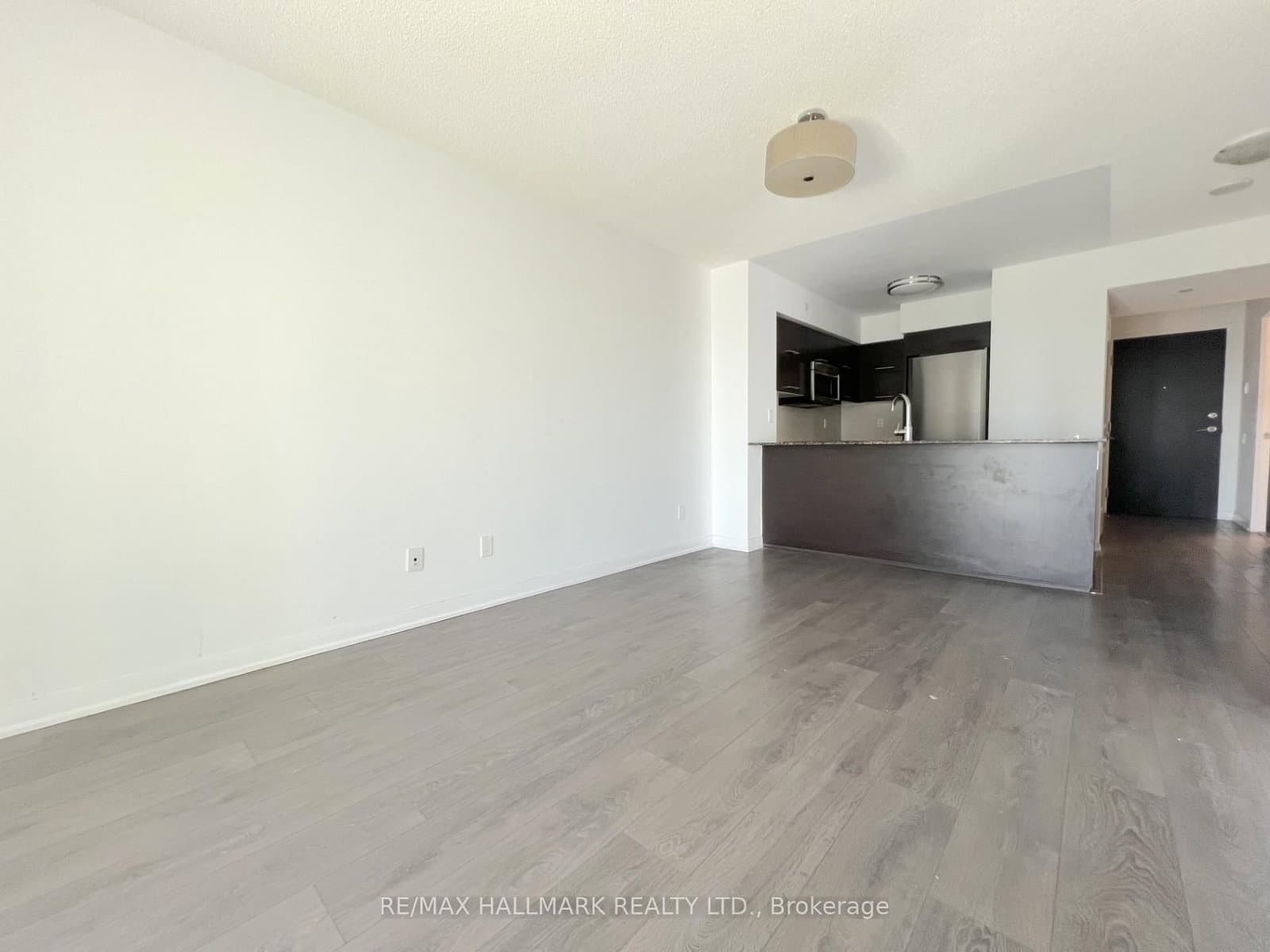 5162 Yonge Street, Unit 607 thumbnail 3