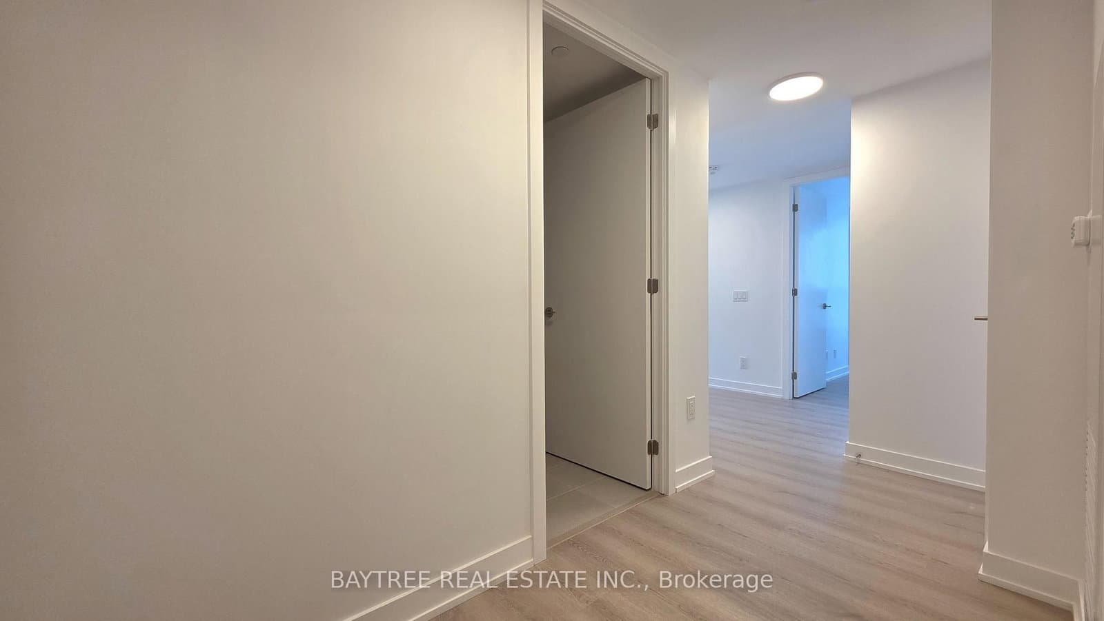 100 Queen Street E, Unit 1611 thumbnail 10