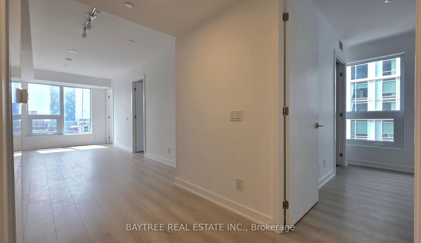 100 Queen Street E, Unit 1611 thumbnail 13