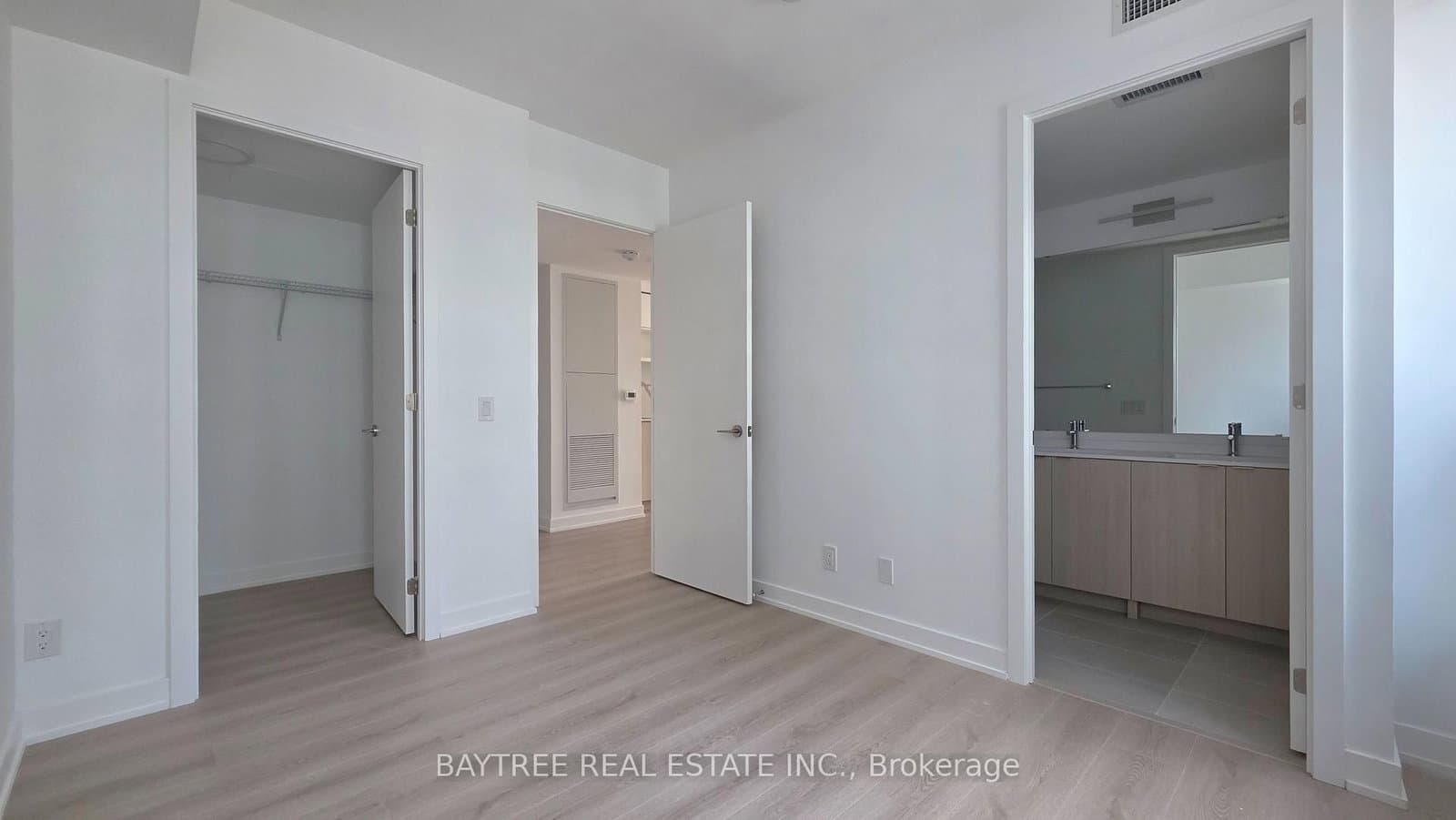 100 Queen Street E, Unit 1611 thumbnail 18